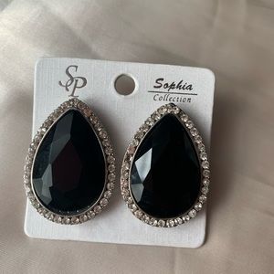 Crowned Black earring